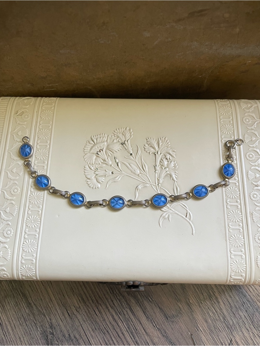 Vintage Silver Tone Faux Blue Star Sapphire Bracelet.